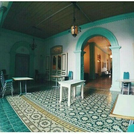 Hotel Trio Surakarta  Exterior photo
