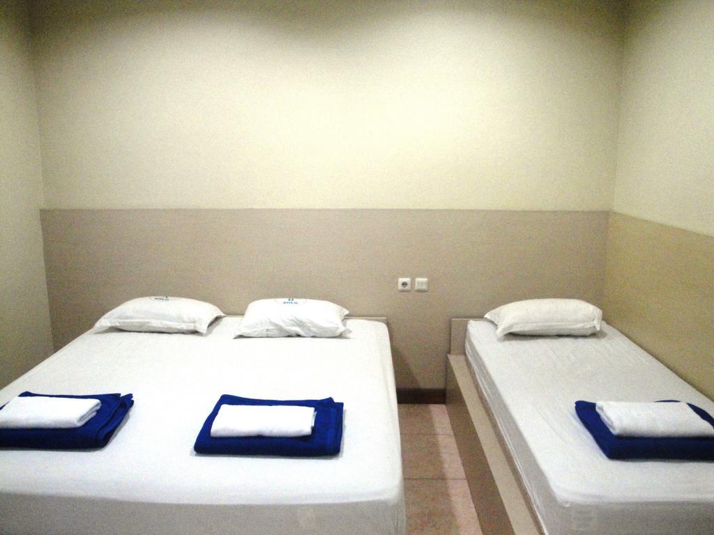 Hotel Trio Surakarta  Room photo